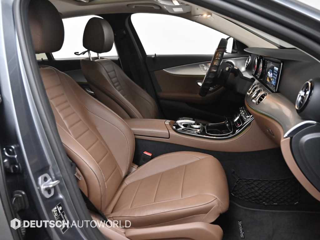 Mercedes Benz E class - Vista 10