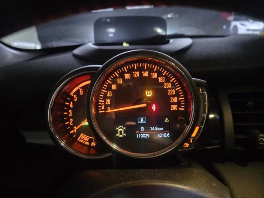 Mini Cooper - Vista 2