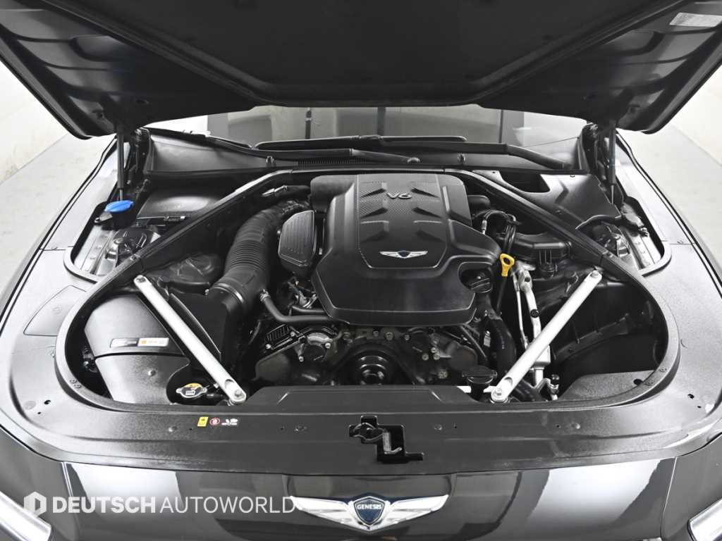 Genesis G90 - Vista 6