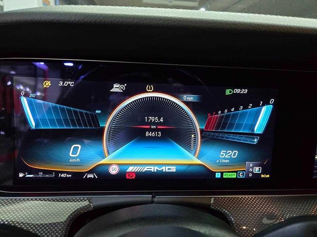 Mercedes Benz E class - Vista 9