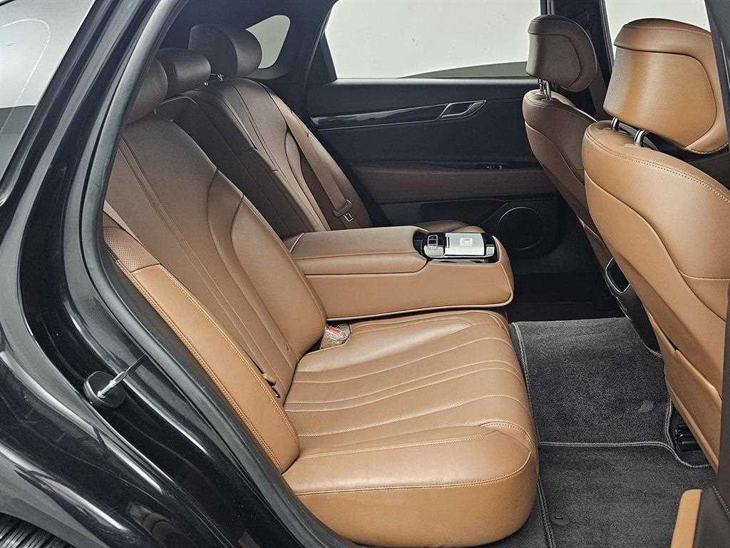 Genesis G80 - Vista 12