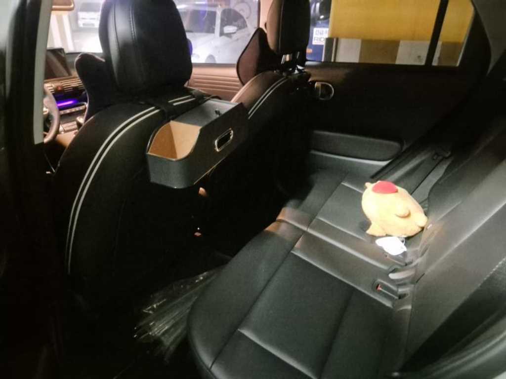 HYUNDAI Casper - Vista 4