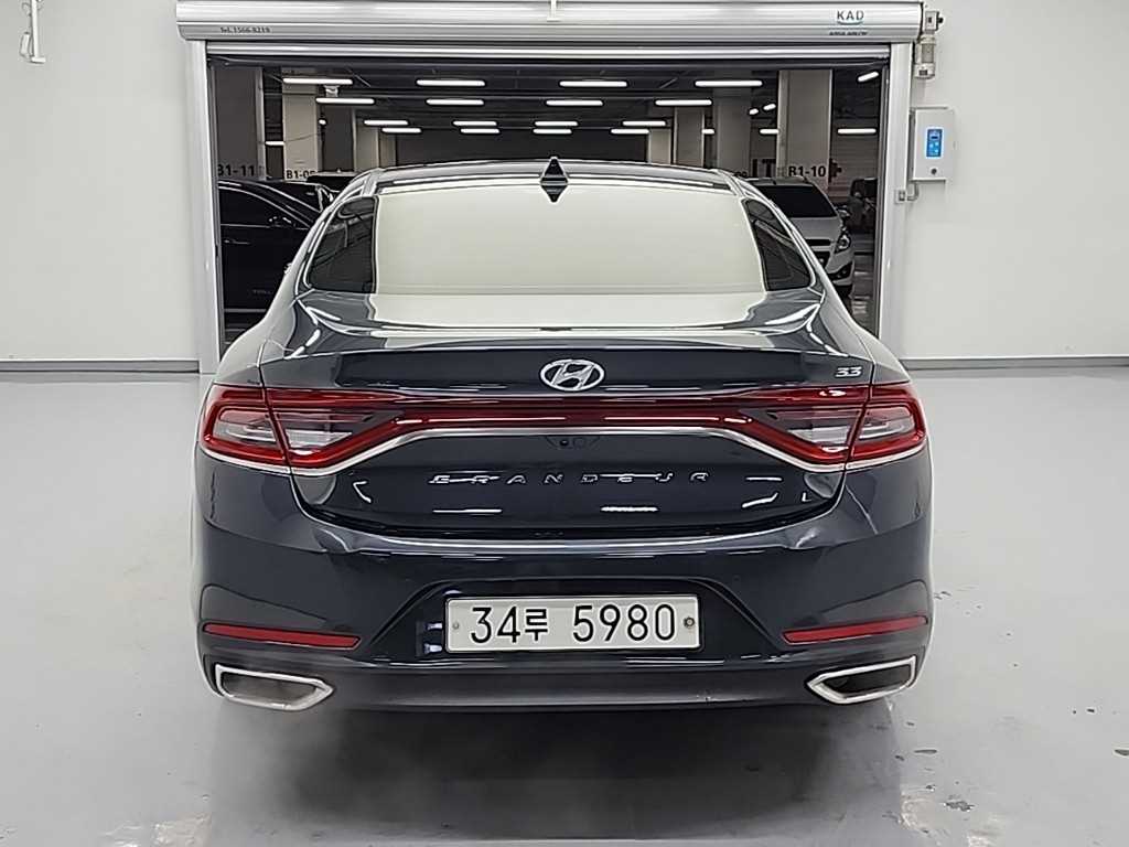 HYUNDAI Grandeur - Vista 3