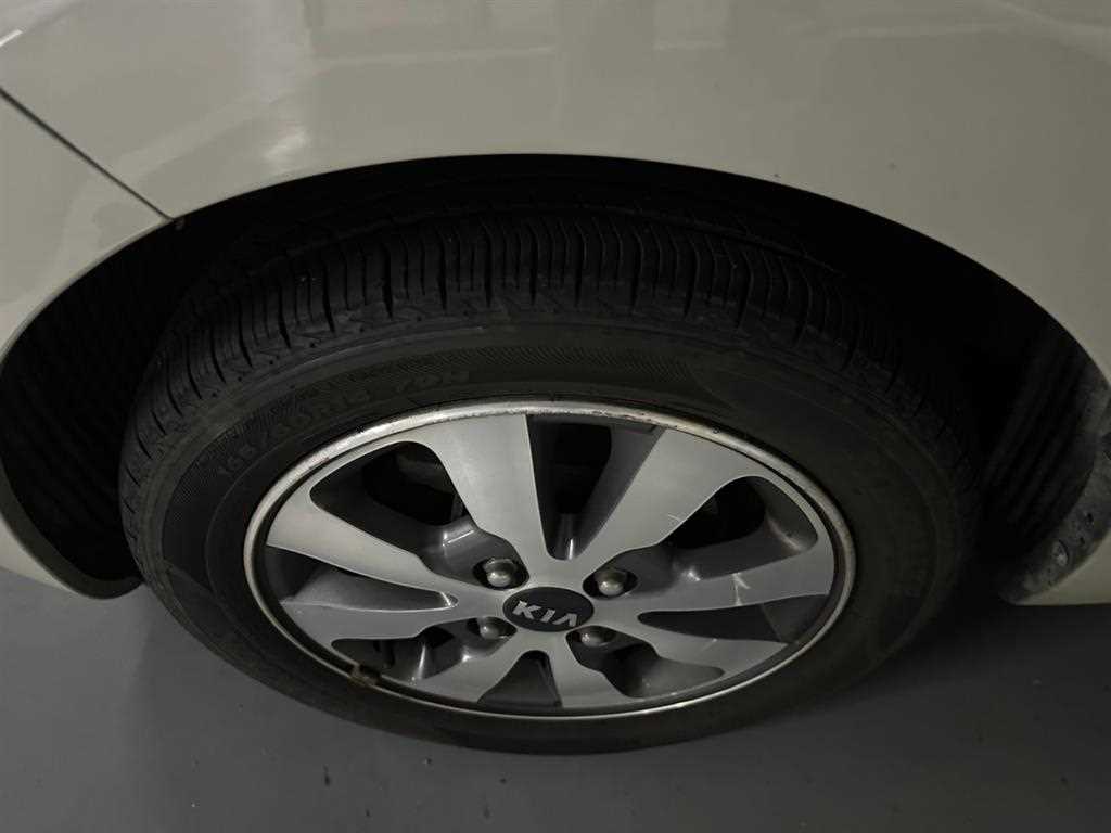 KIA Morning - Vista 5