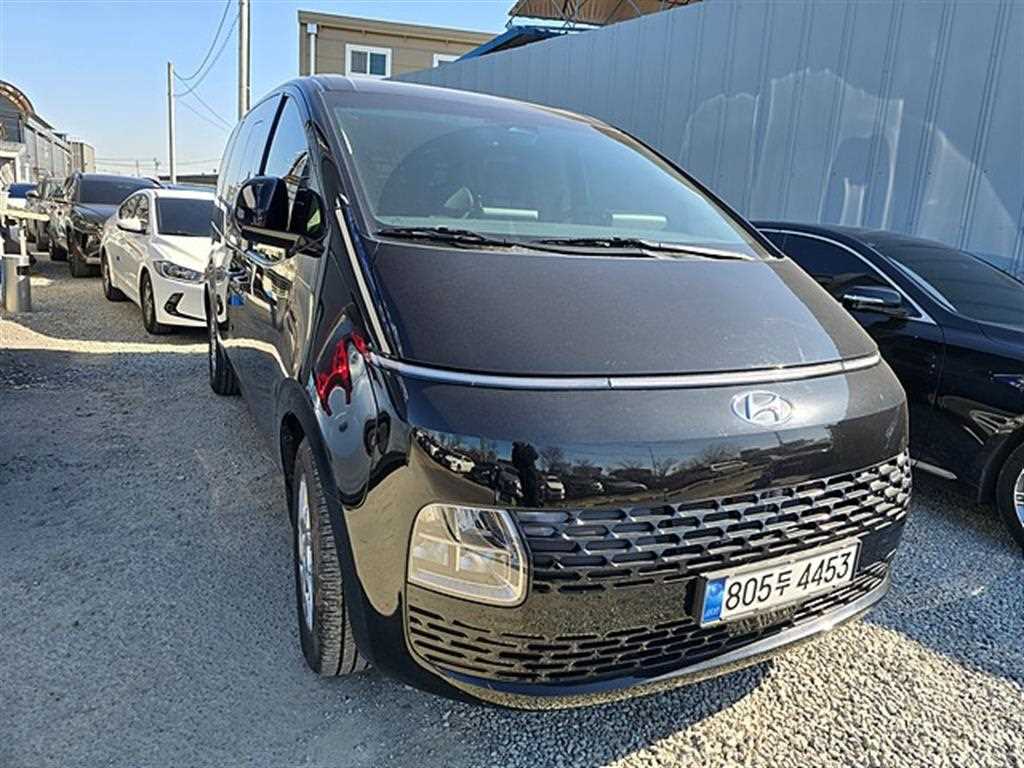 HYUNDAI Staria - Vista 2