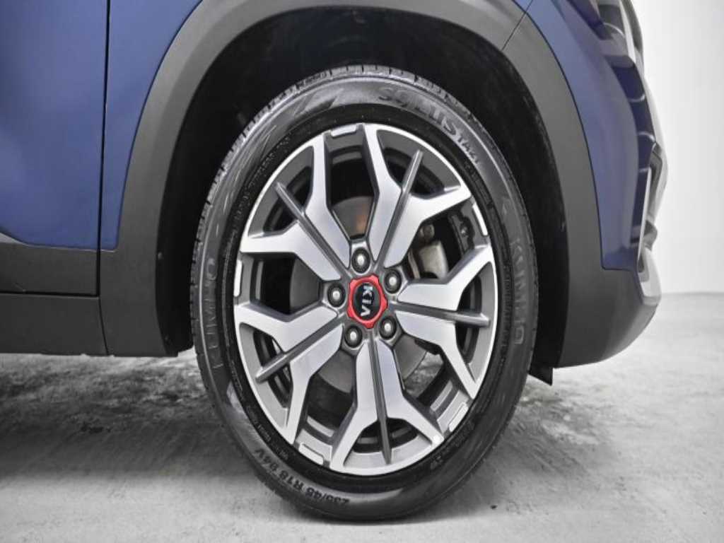 KIA Seltos - Vista 5