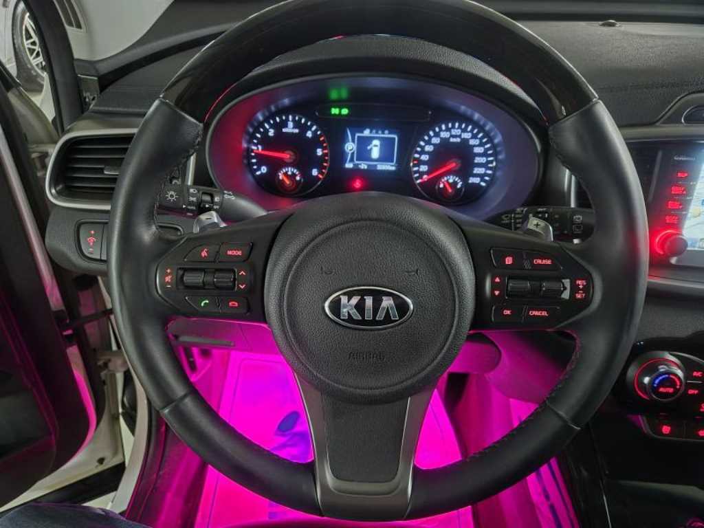 KIA Sorento - Vista 10