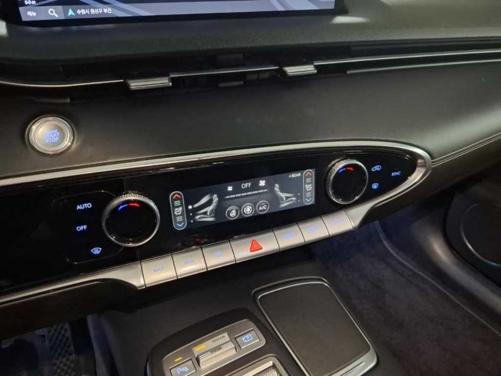 Genesis GV70 - Vista 10