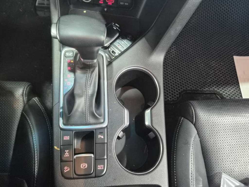 KIA Sportage - Vista 8