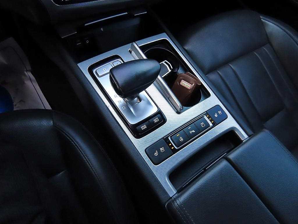 Genesis G80 - Vista 10