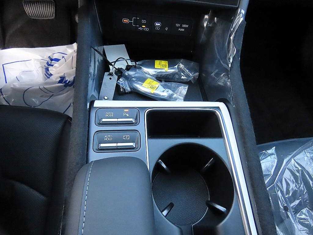 HYUNDAI Sonata - Vista 12