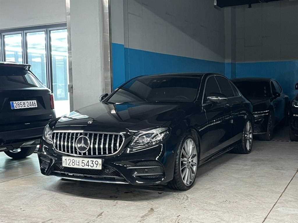 Mercedes Benz E class 2019 Negro - Importación desde Corea - HF Imports Iquique - Foto 1
