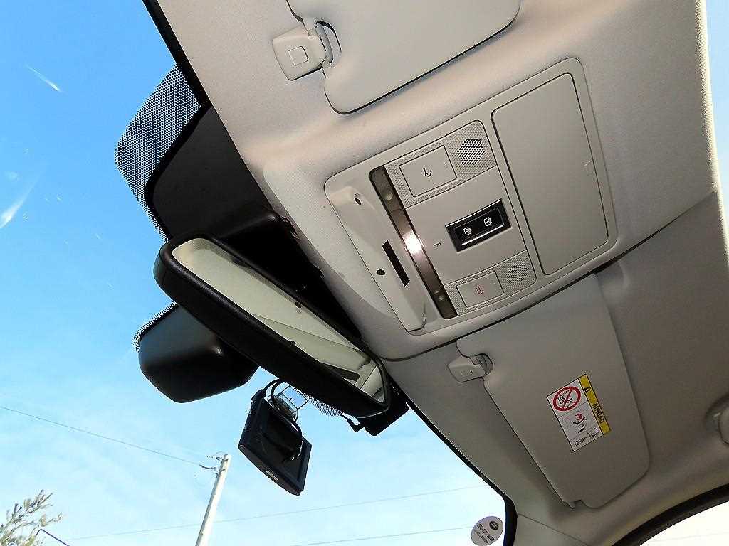 Land Rover Discovery Sports 2019 Blanco - Importación desde Corea - HF Imports Iquique - Foto 15