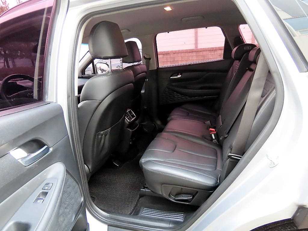 HYUNDAI Santa Fe - Vista 6