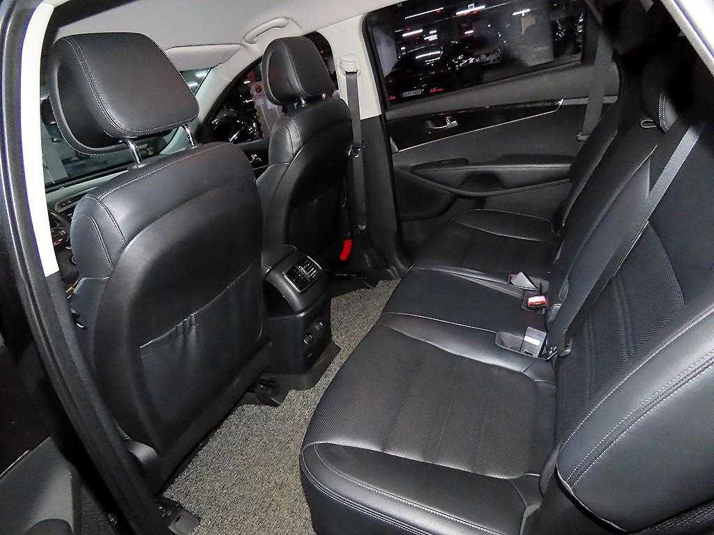 KIA Sorento - Vista 7