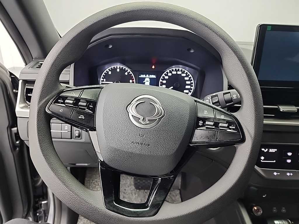 Ssangyong Musso - Vista 9