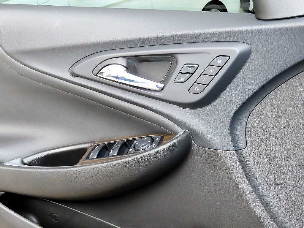 Chevrolet Malibu - Vista 11