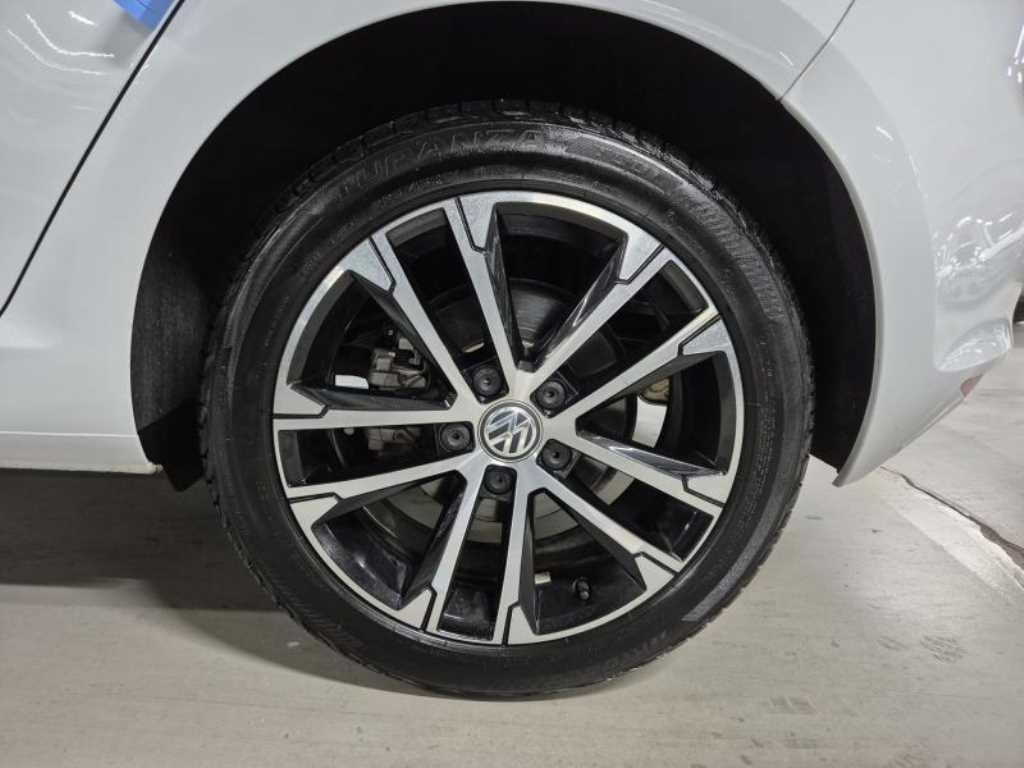 Volkswagen Golf - Vista 6