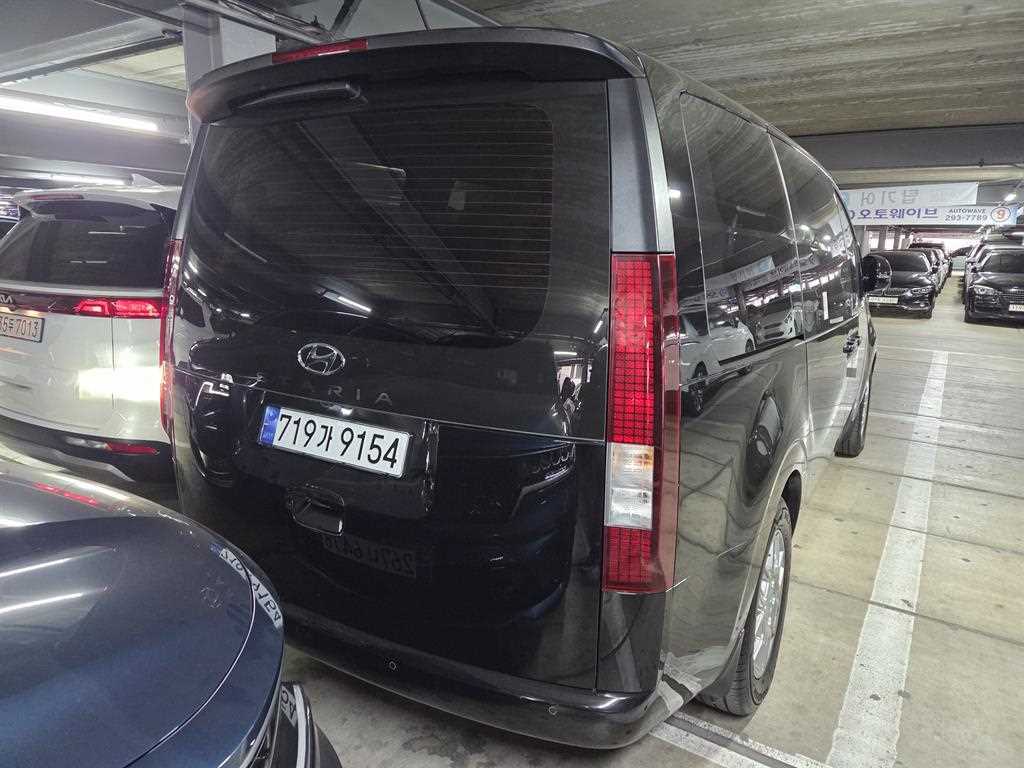 HYUNDAI Staria - Vista 4