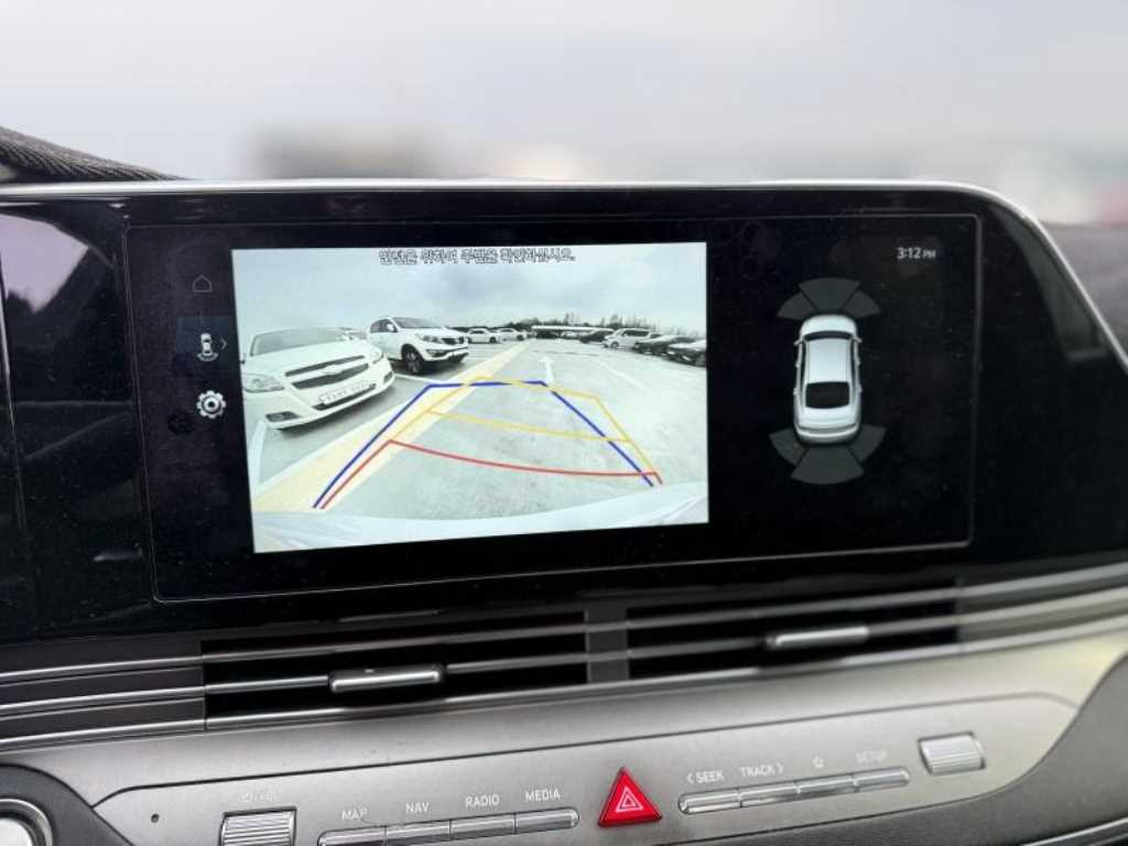 HYUNDAI Grandeur - Vista 11