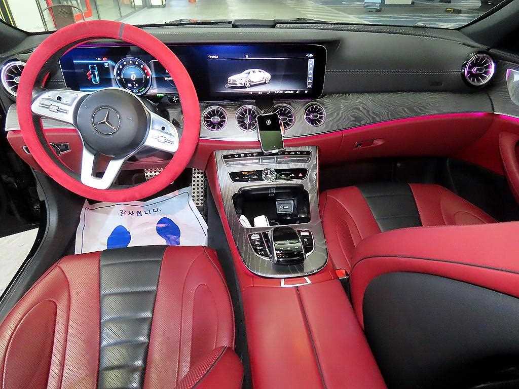 Mercedes Benz CLS Class - Vista 9