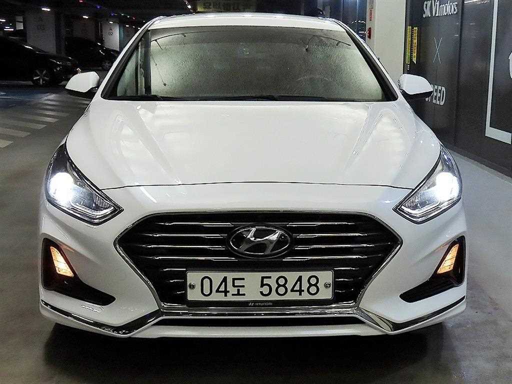 HYUNDAI Sonata - Vista 2