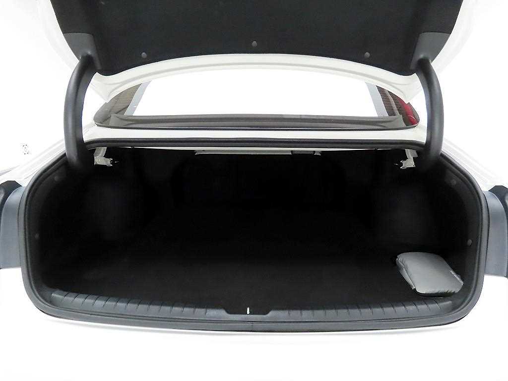 HYUNDAI Sonata - Vista 5