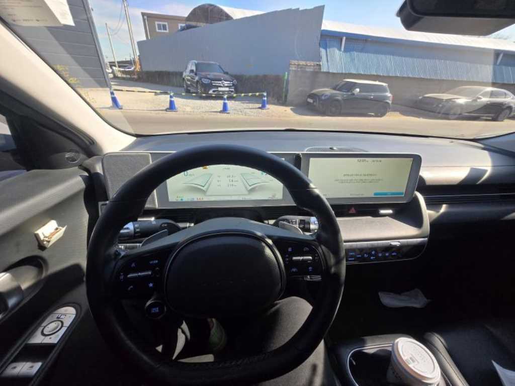 HYUNDAI Ioniq 5 - Vista 3