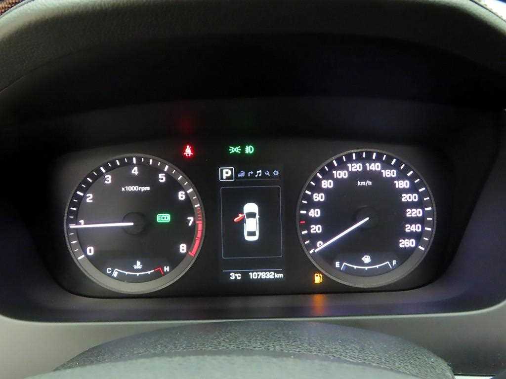 HYUNDAI Sonata - Vista 5