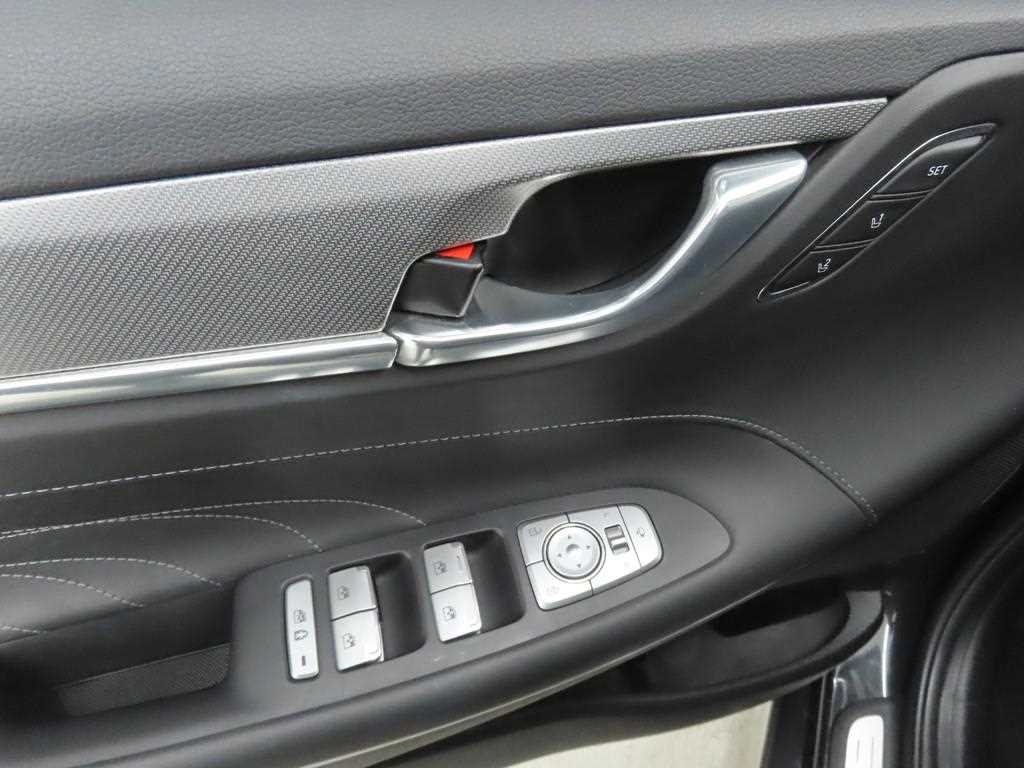 HYUNDAI Grandeur - Vista 10