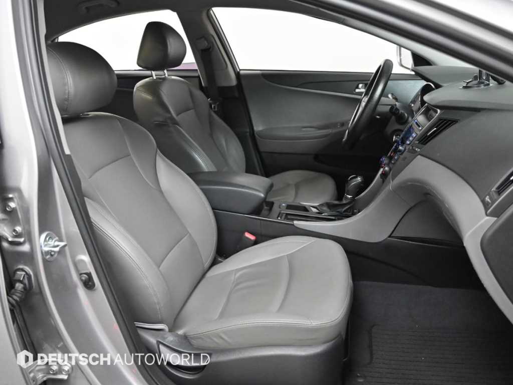 HYUNDAI Sonata - Vista 10