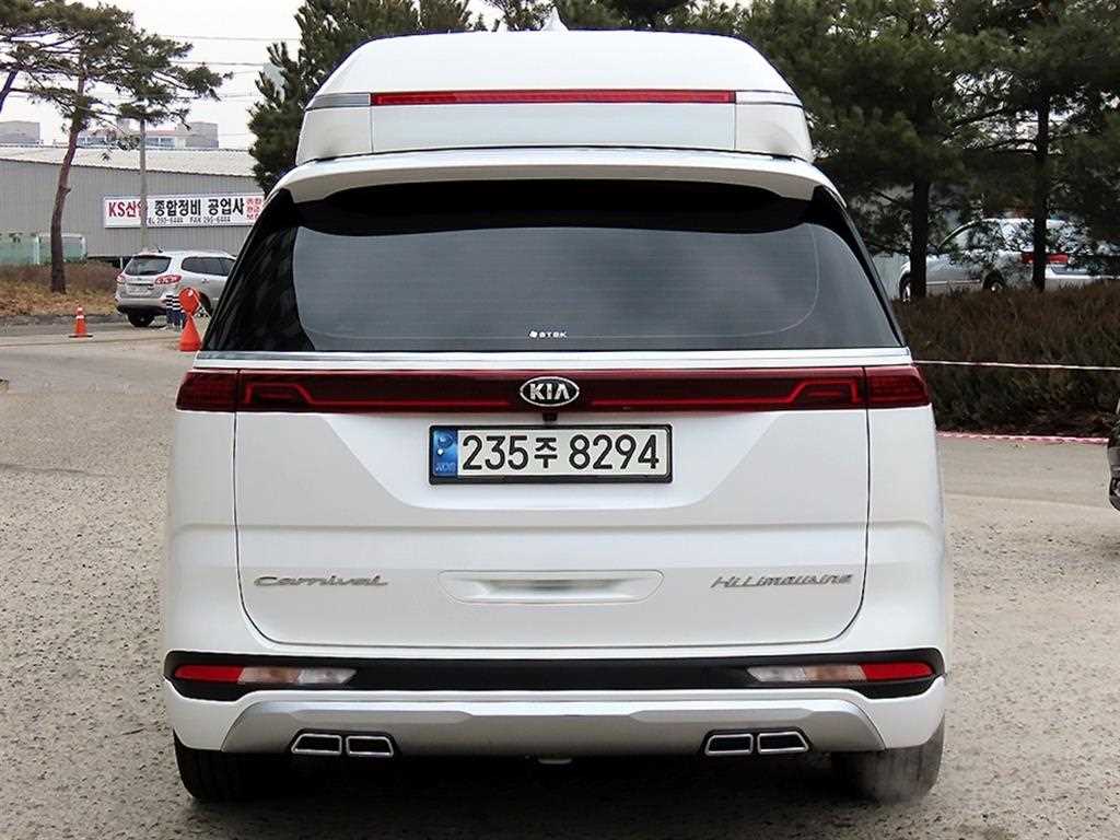 KIA Carnival - Vista 4