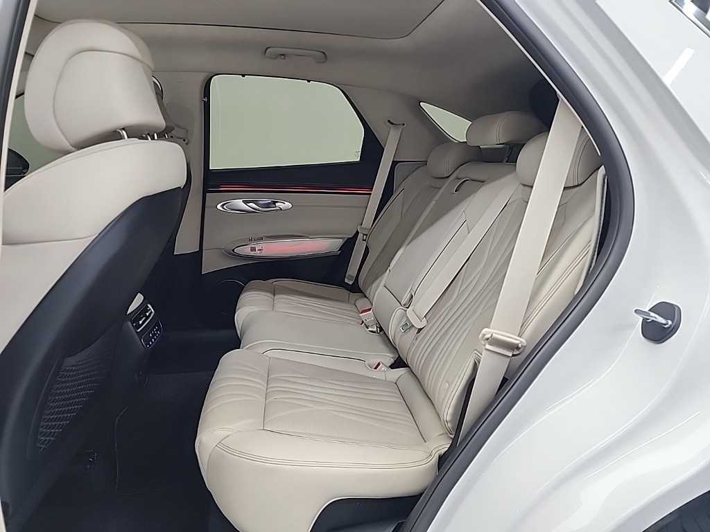 Genesis GV70 2025 Blanco - Importación desde Corea - HF Imports Iquique - Foto 13