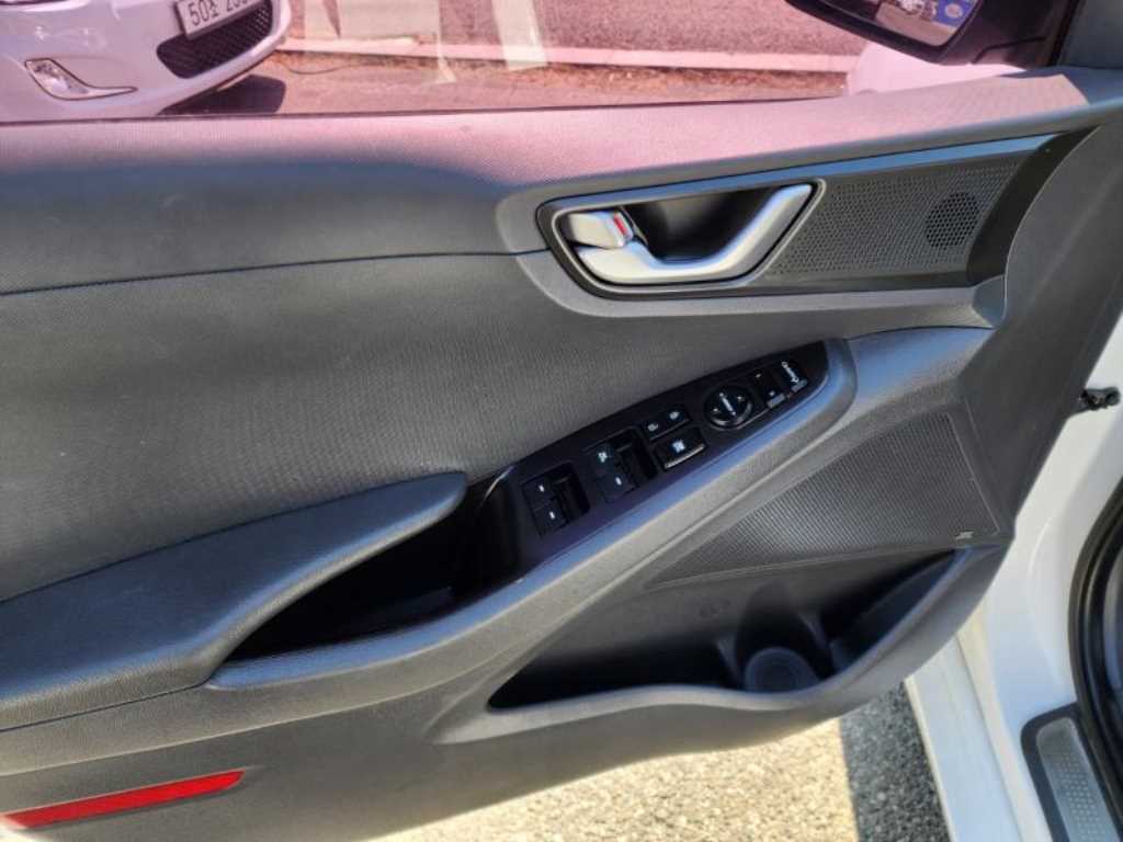 HYUNDAI Ioniq 2017 Blanco - Importación desde Corea - HF Imports Iquique - Foto 17