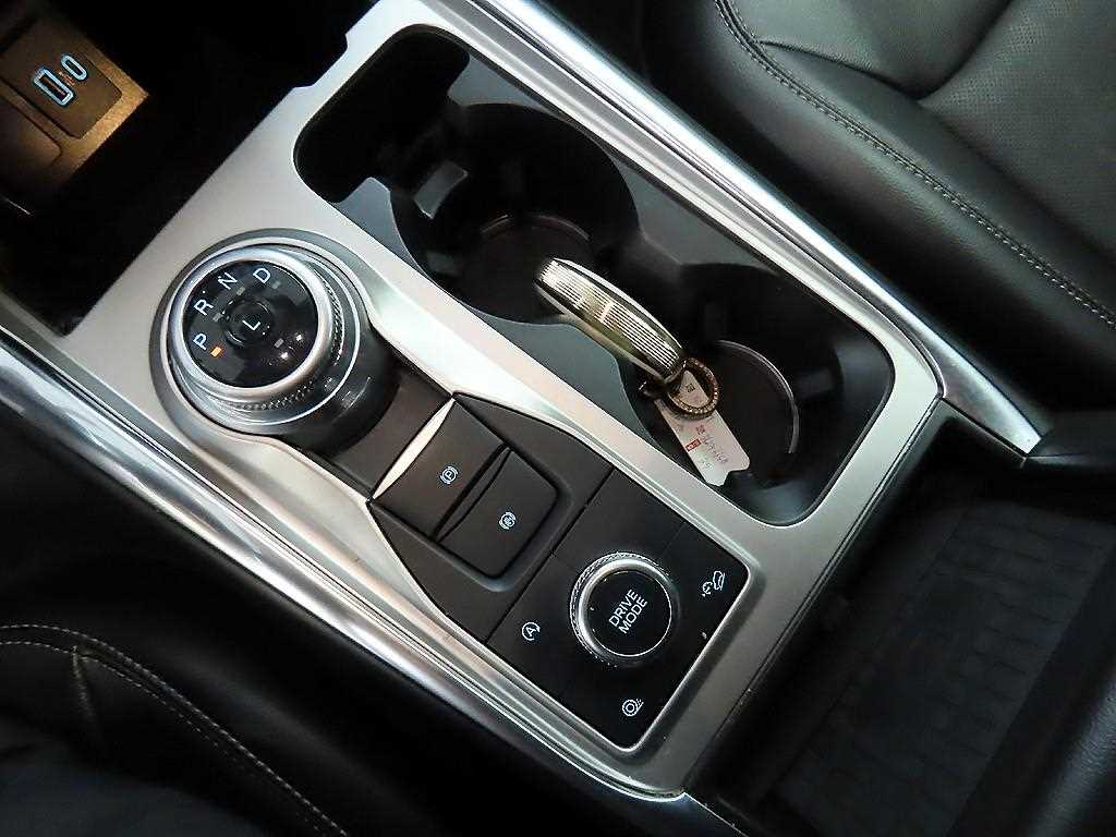 Ford Explorer - Vista 10