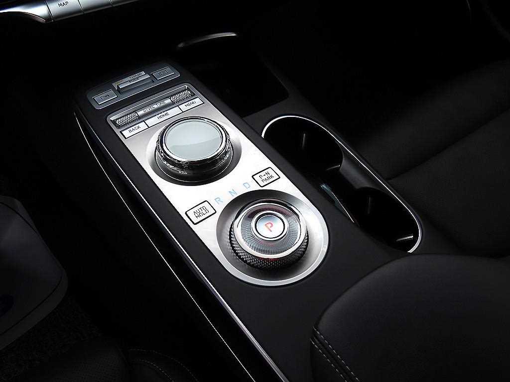 Genesis GV70 - Vista 11