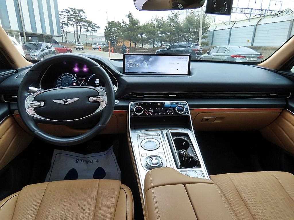 Genesis GV80 - Vista 7