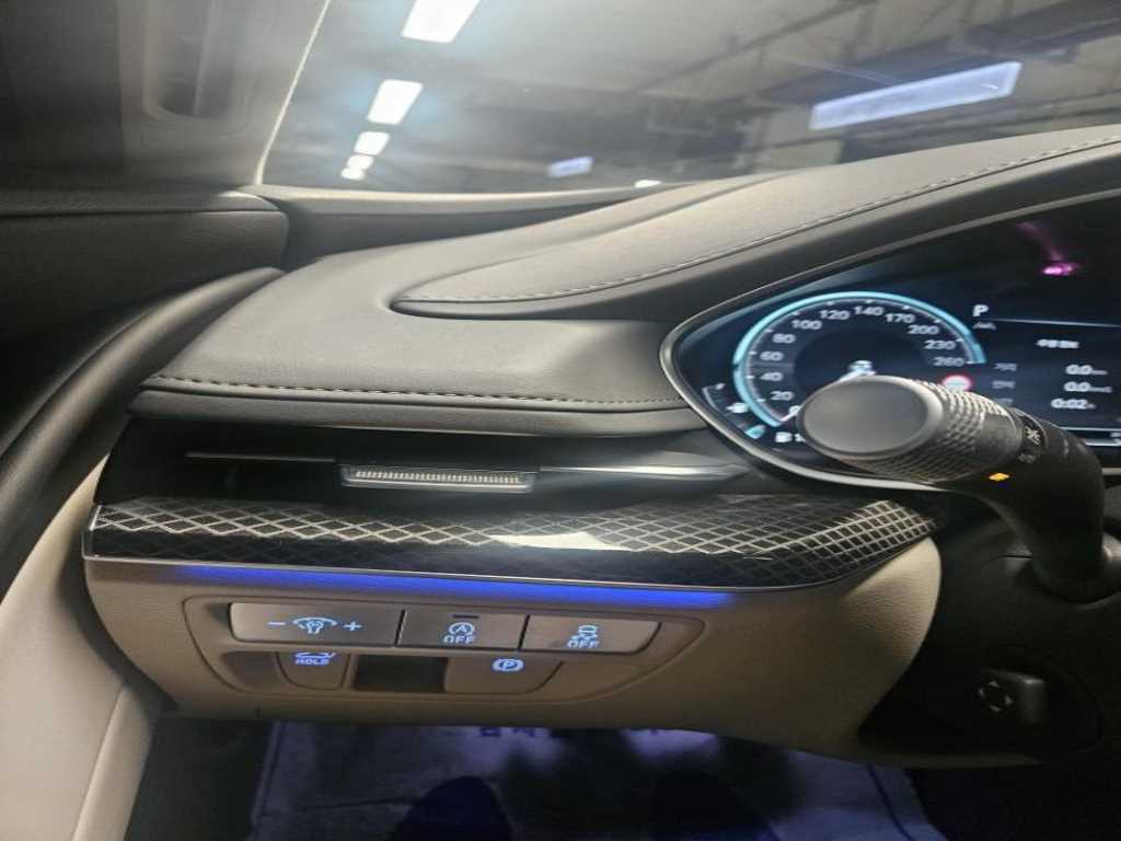 Genesis G80 - Vista 12