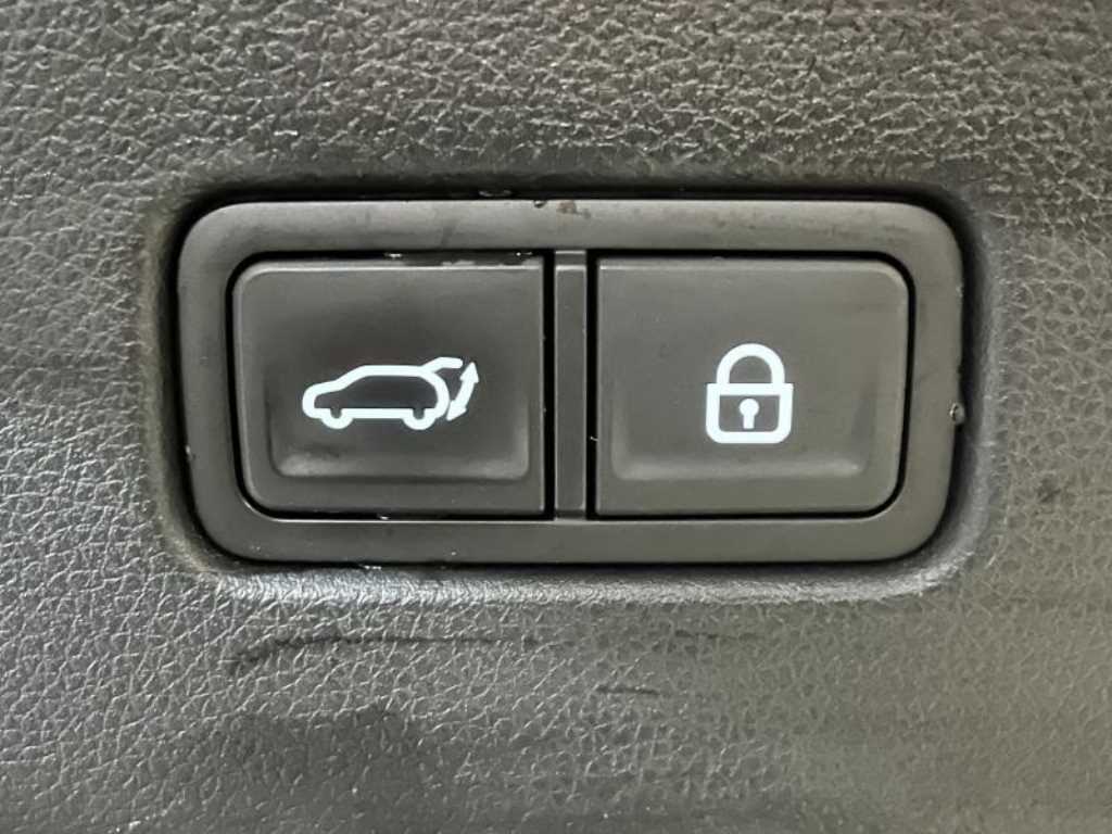 Genesis GV70 - Vista 7