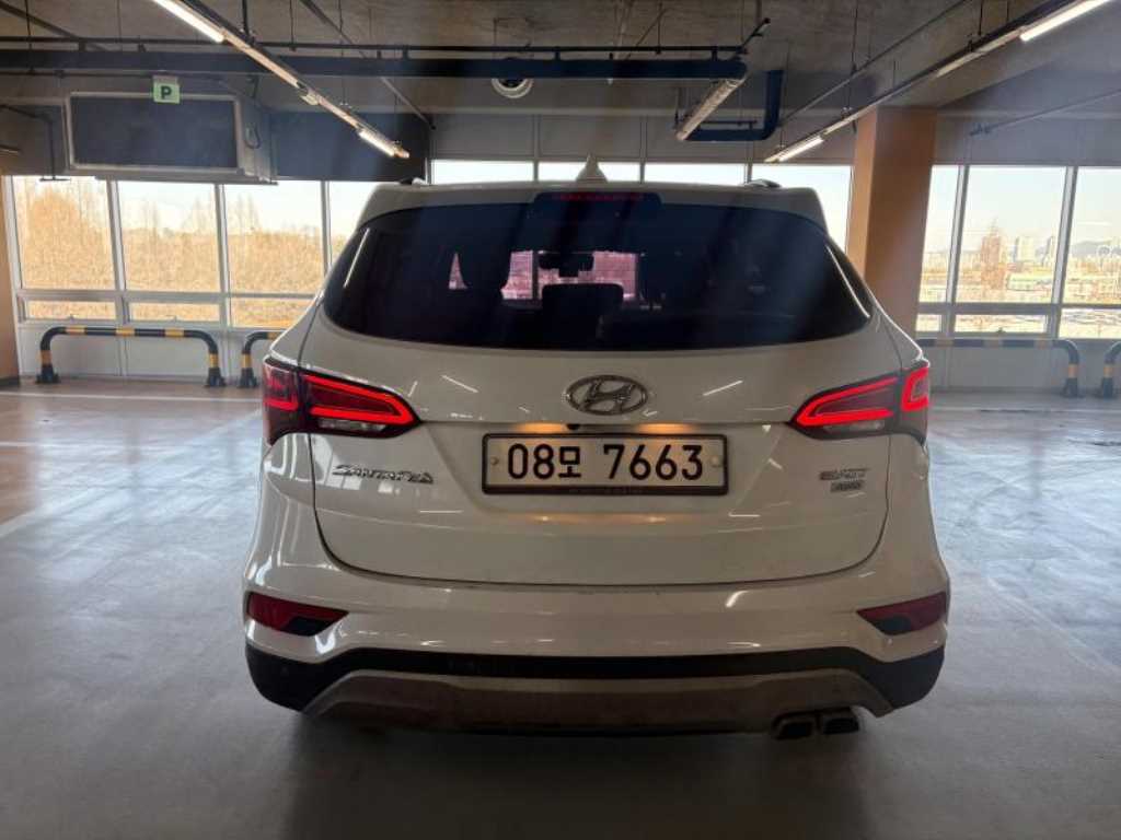 HYUNDAI Santa Fe - Vista 5