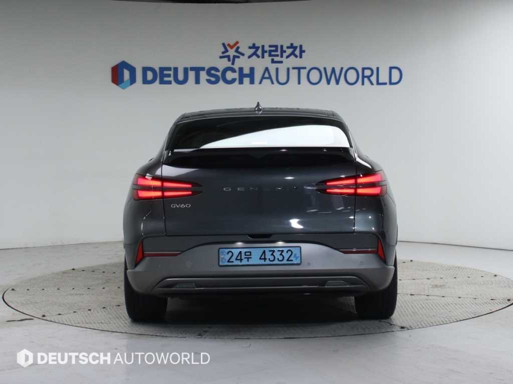 Genesis GV60 - Vista 4