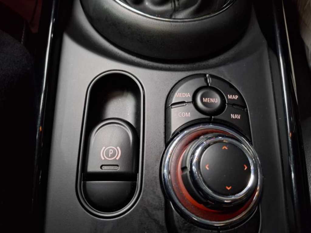 Mini Clubman 2022 Negro - Importación desde Corea - HF Imports Iquique - Foto 14