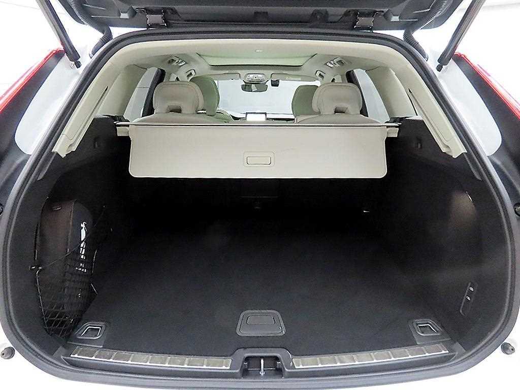 Volvo XC60 2026 Blanco - Importación desde Corea - HF Imports Iquique - Foto 18