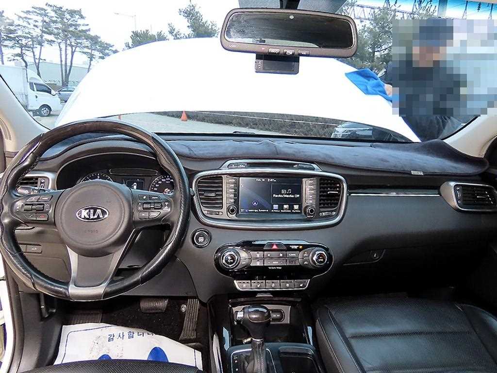 KIA Sorento - Vista 7