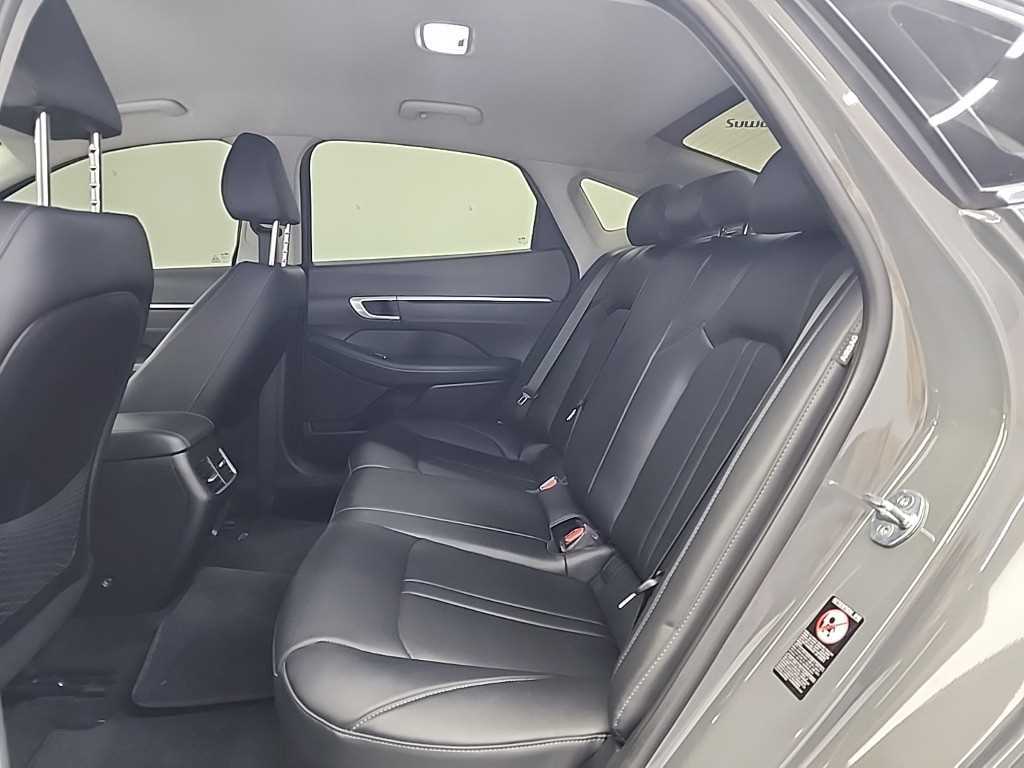 HYUNDAI Sonata - Vista 12