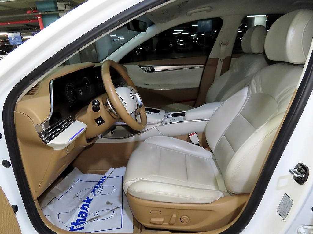 HYUNDAI Grandeur - Vista 6