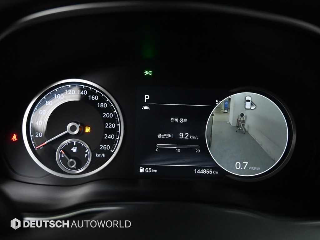 Genesis GV80 - Vista 8