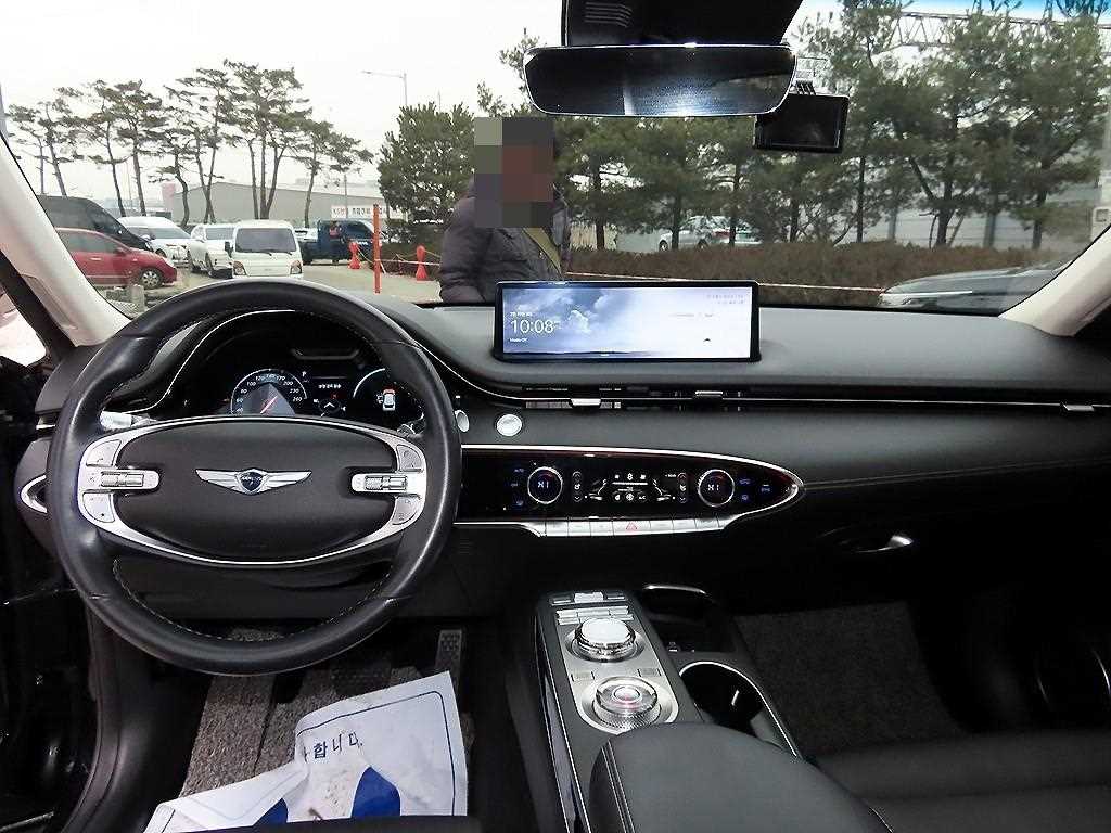 Genesis GV70 - Vista 7