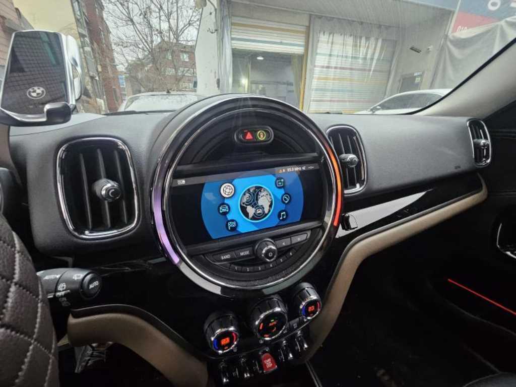 Mini Countryman - Vista 11