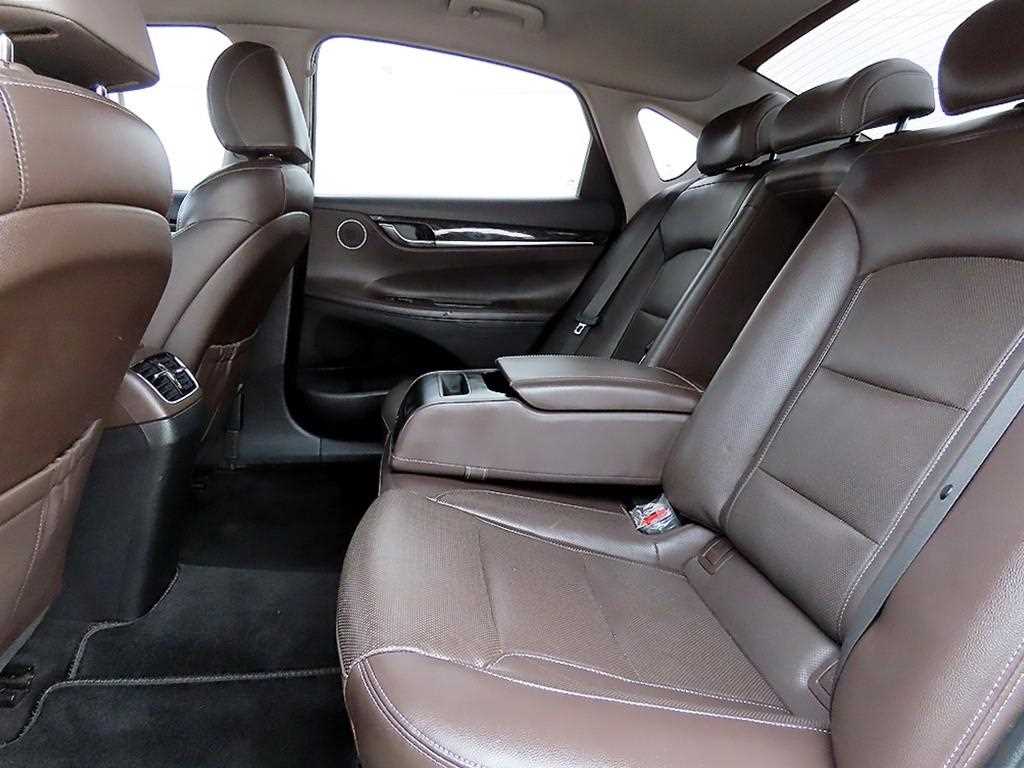 HYUNDAI Grandeur - Vista 6